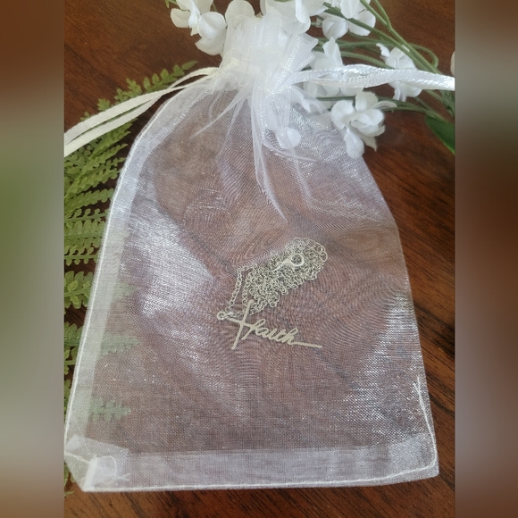 Faith Necklace Stainless Steel Cross Gift Holiday Motivational Encouargment NEW - Picture 5 of 6
